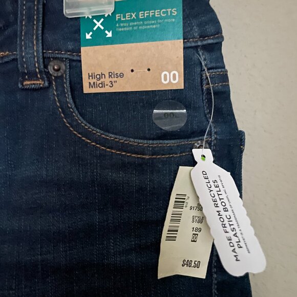 Aeropostale, 00, High Rise, 3' Midi, Dark Wash shorts, NEW! - Picture 3 of 6